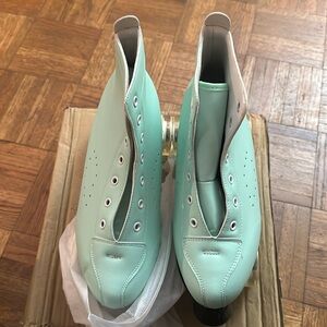 Unbranded Mint green roller skates